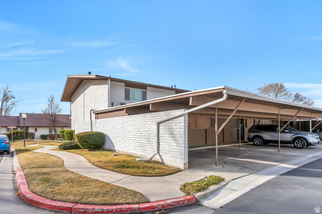 Image 29 of property listing at 221 E 4735 N, Provo, UT 84604