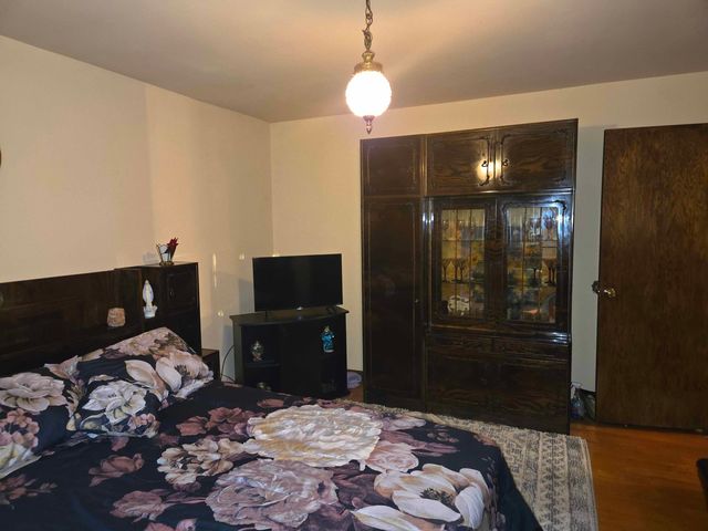 8103 Gladys Lane, Palos Hills, IL 60465