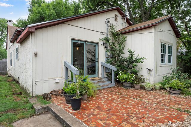 2923 Live Oak Avenue, Waco, TX 76708