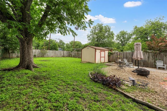 2923 Live Oak Avenue, Waco, TX 76708