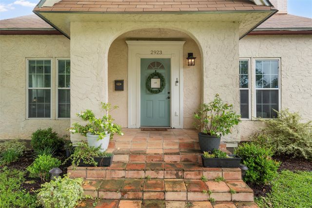 2923 Live Oak Avenue, Waco, TX 76708