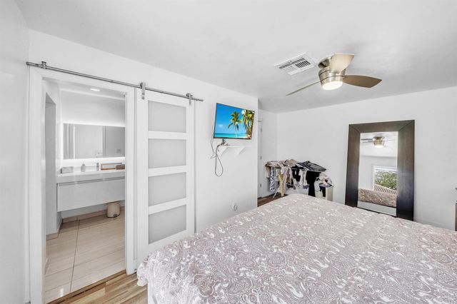 2298 NE 2nd Avenue, Boca Raton, FL 33431