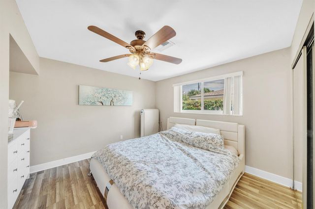 2298 NE 2nd Avenue, Boca Raton, FL 33431