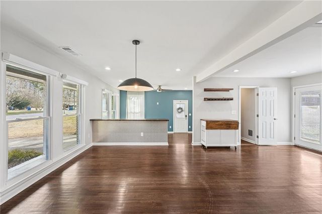 732 Earl Street SE, Marietta, GA 30067