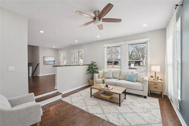 732 Earl Street SE, Marietta, GA 30067