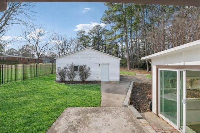 732 Earl Street SE, Marietta, GA 30067