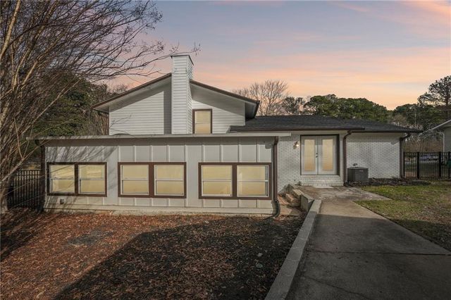 732 Earl Street SE, Marietta, GA 30067