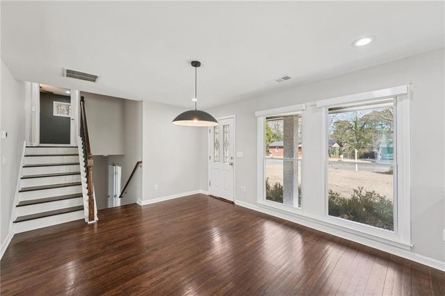 732 Earl Street SE, Marietta, GA 30067
