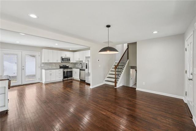 732 Earl Street SE, Marietta, GA 30067