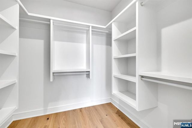 16 Feldman, Paramus, NJ 07652