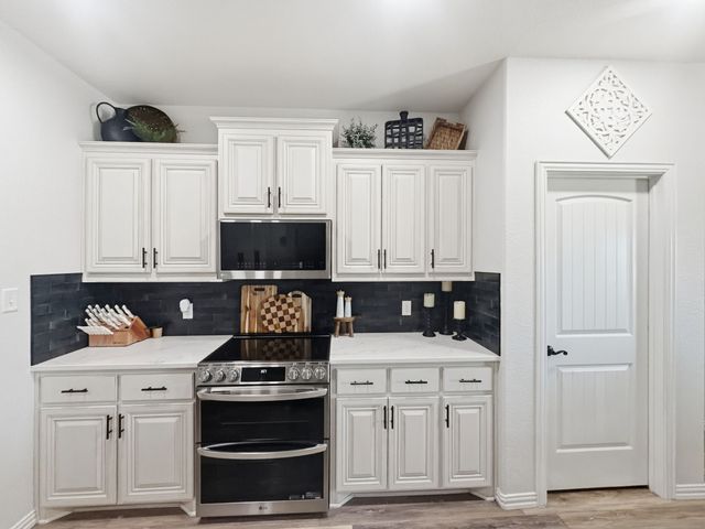 208 Crest Lane, Decatur, TX 76234