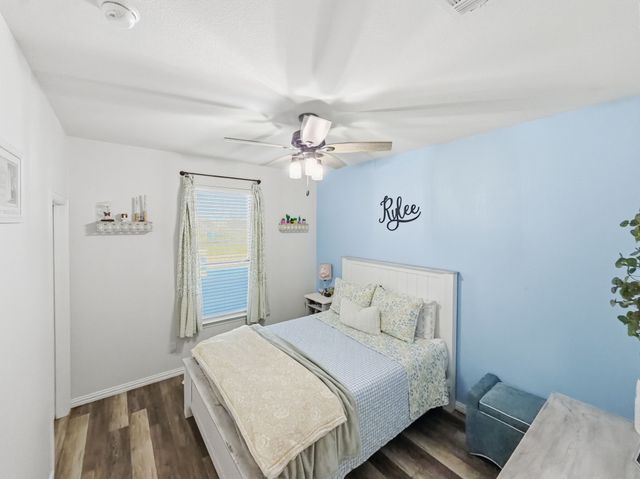 208 Crest Lane, Decatur, TX 76234