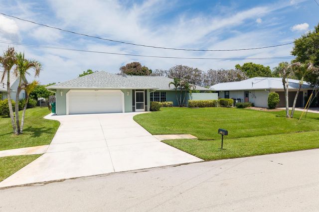 1423 SE PITCHER Road, Port St. Lucie, FL 34952
