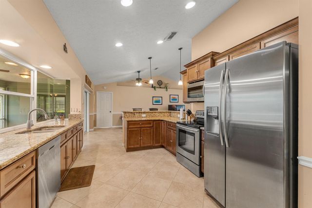 1423 SE PITCHER Road, Port St. Lucie, FL 34952
