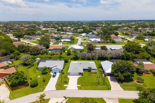 1423 SE PITCHER Road, Port St. Lucie, FL 34952
