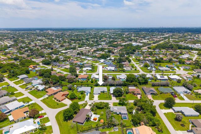 1423 SE PITCHER Road, Port St. Lucie, FL 34952