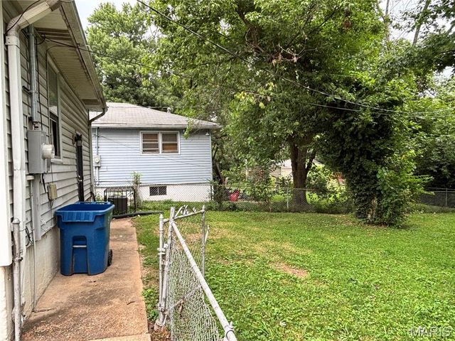 9710 Balboa Drive, St Louis, MO 63136
