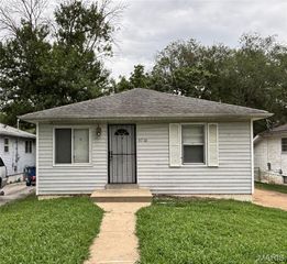 9710 Balboa Drive, St Louis, MO 63136