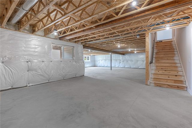 1135 Petrus Court, Clearcreek Twp, OH 45458