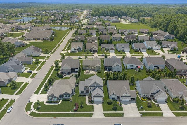 1135 Petrus Court, Clearcreek Twp, OH 45458