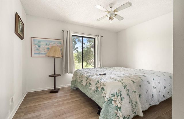 610 Sea Pine Way H2, Greenacres, FL 33415