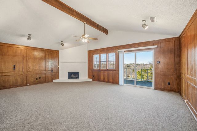 122 Heritage Trail, Granbury, TX 76048