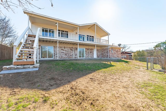 122 Heritage Trail, Granbury, TX 76048
