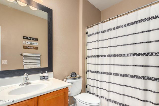 6084 W YORKTOWN Way, Florence, AZ 85132