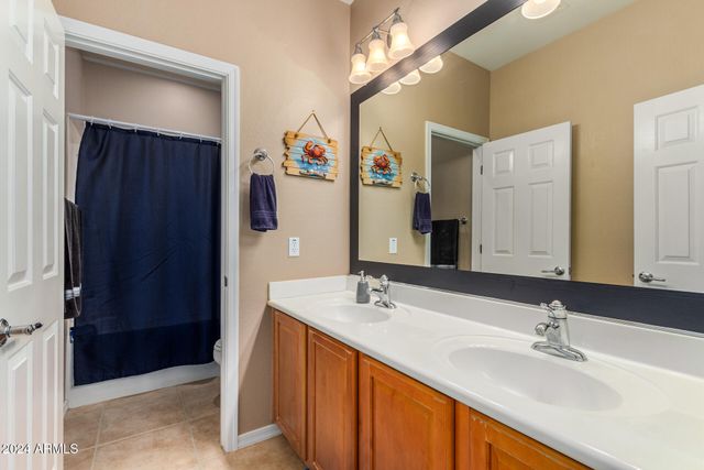 6084 W YORKTOWN Way, Florence, AZ 85132