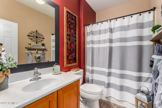 6084 W YORKTOWN Way, Florence, AZ 85132