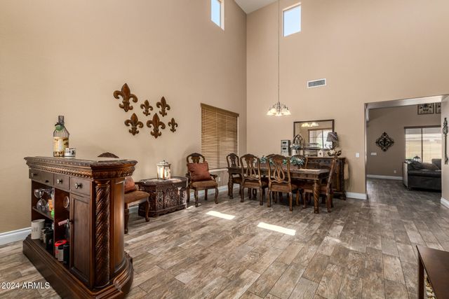 6084 W YORKTOWN Way, Florence, AZ 85132