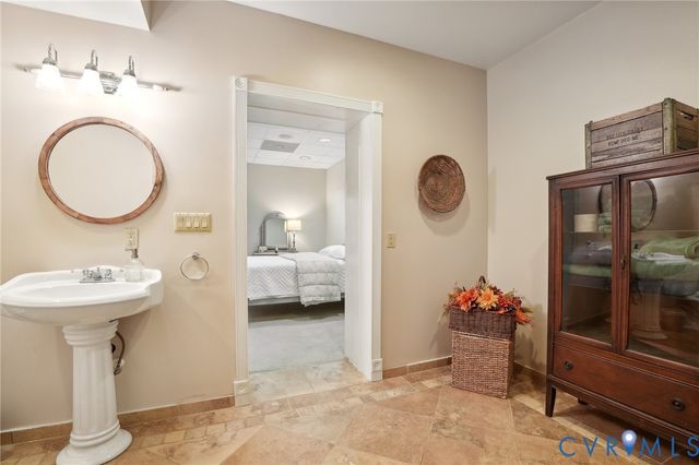 20145 Hunnicut Rd, Dinwiddie, VA 23803
