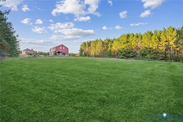 20145 Hunnicut Rd, Dinwiddie, VA 23803