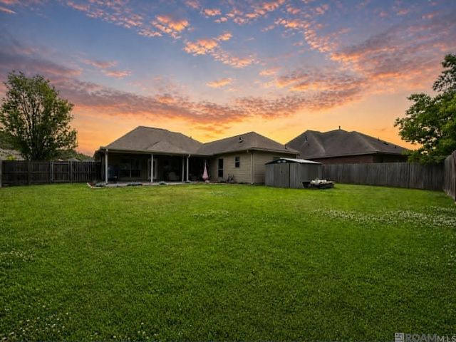 26461 Avoyelles Ave, Denham Springs, LA 70726