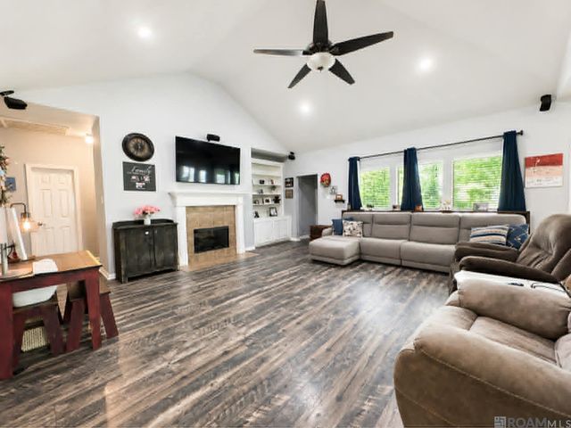 26461 Avoyelles Ave, Denham Springs, LA 70726