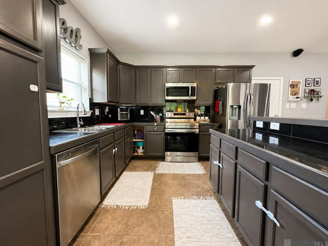 26461 Avoyelles Ave, Denham Springs, LA 70726