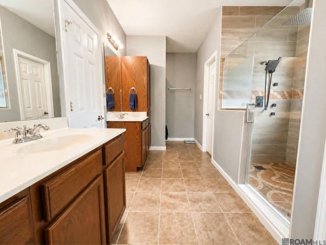26461 Avoyelles Ave, Denham Springs, LA 70726