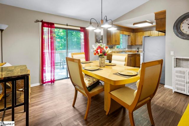 6 Ivy Court, Seneca, SC 29678