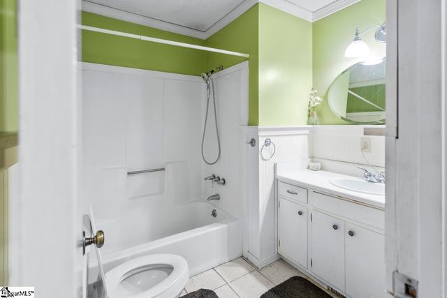 6 Ivy Court, Seneca, SC 29678