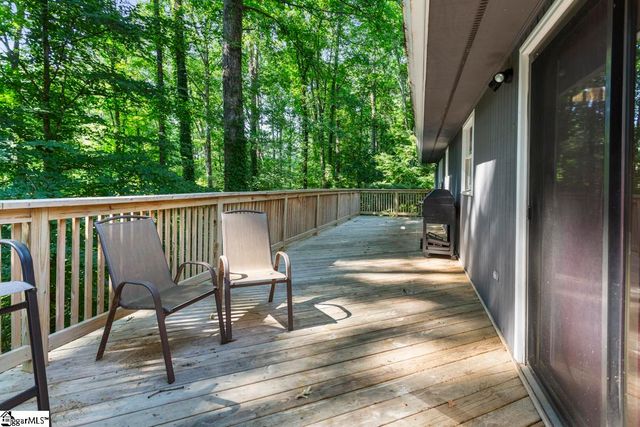 6 Ivy Court, Seneca, SC 29678