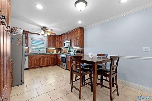 367 Arbor Acres Road, Albertville, AL 35951