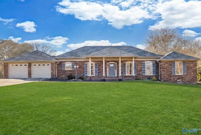 367 Arbor Acres Road, Albertville, AL 35951