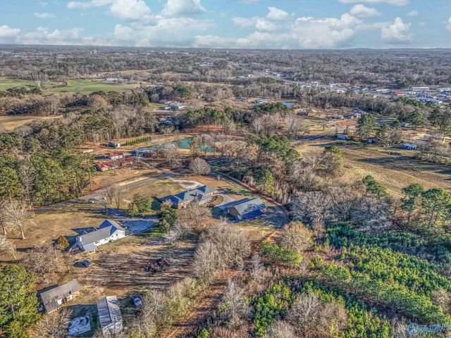 367 Arbor Acres Road, Albertville, AL 35951