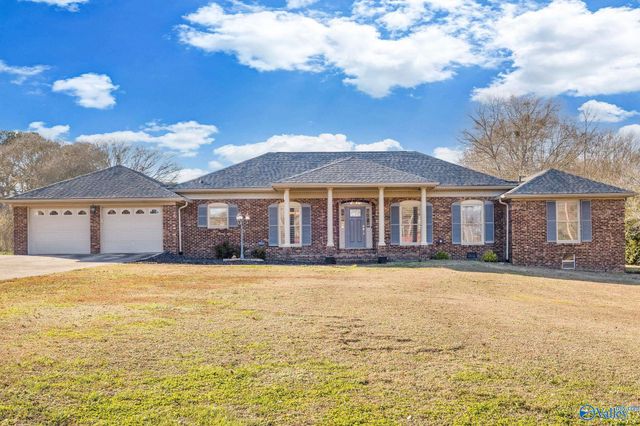 367 Arbor Acres Road, Albertville, AL 35951