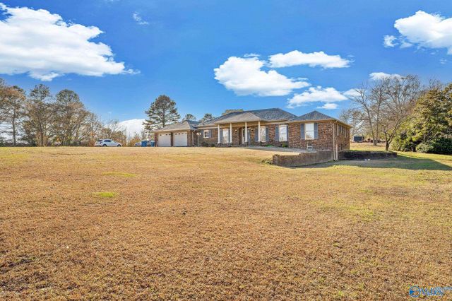 367 Arbor Acres Road, Albertville, AL 35951