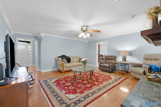 367 Arbor Acres Road, Albertville, AL 35951