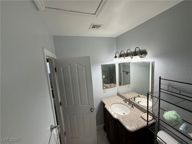 5513 East Green Willow Street, Las Vegas, NV 89130