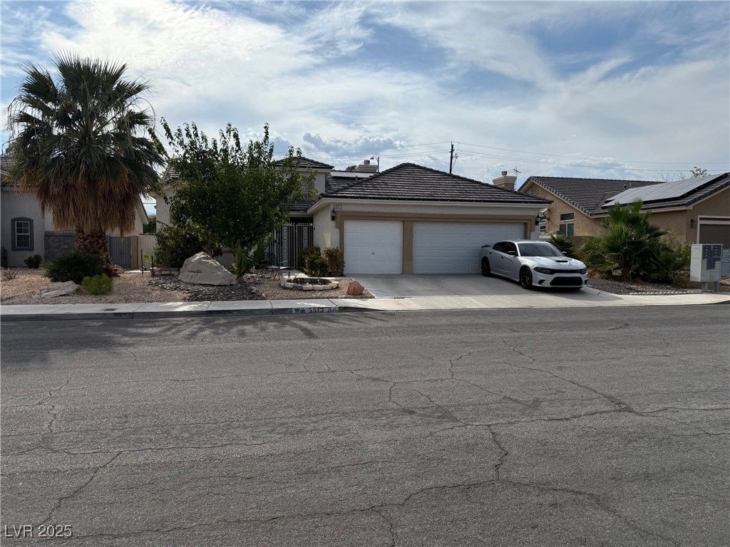 5513 East Green Willow Street, Las Vegas, NV 89130