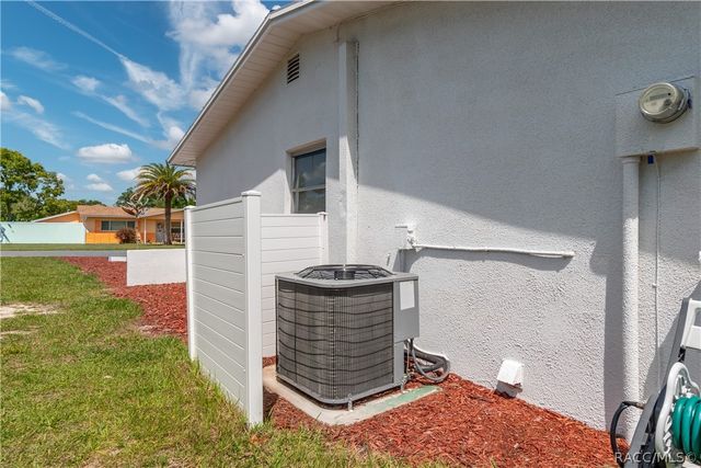 101 S Tyler Street, Beverly Hills, FL 34465