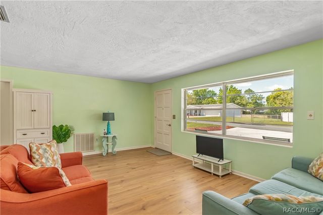 101 S Tyler Street, Beverly Hills, FL 34465